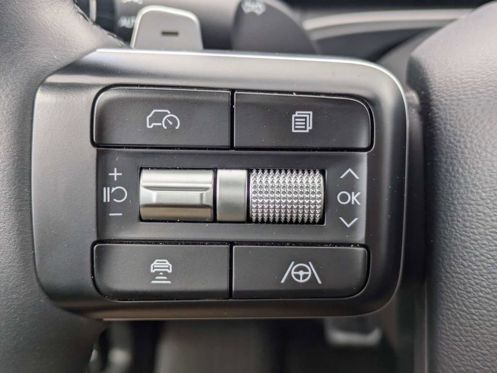 Used 2026 Hyundai Santa Fe SEL image 28