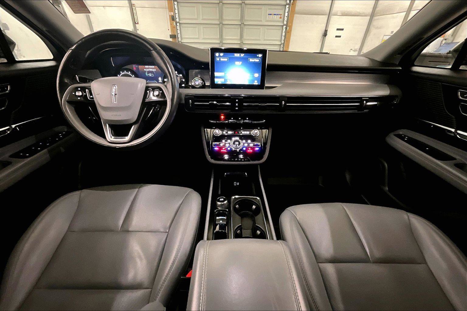 Used 2021 Lincoln Corsair AWD w/ Equipment Group 101A image 14