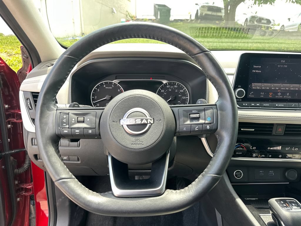 Used 2023 Nissan Rogue SV w/ SV Premium B Package FWD image 43