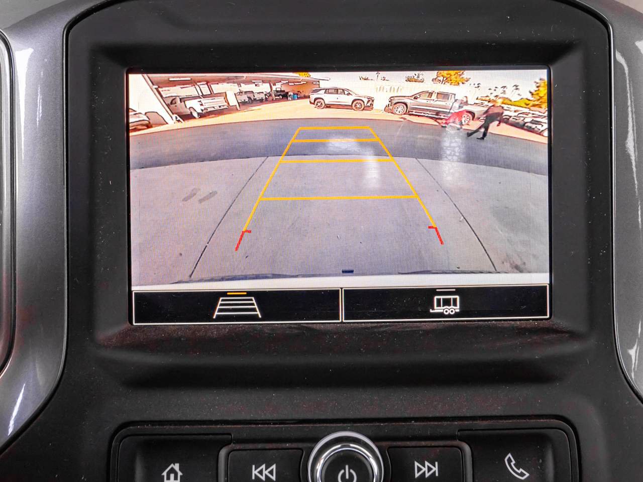 Used 2025 Chevrolet Silverado 1500 Custom Trail Boss w/ Dark Appearance Package AWD/4WD image 16