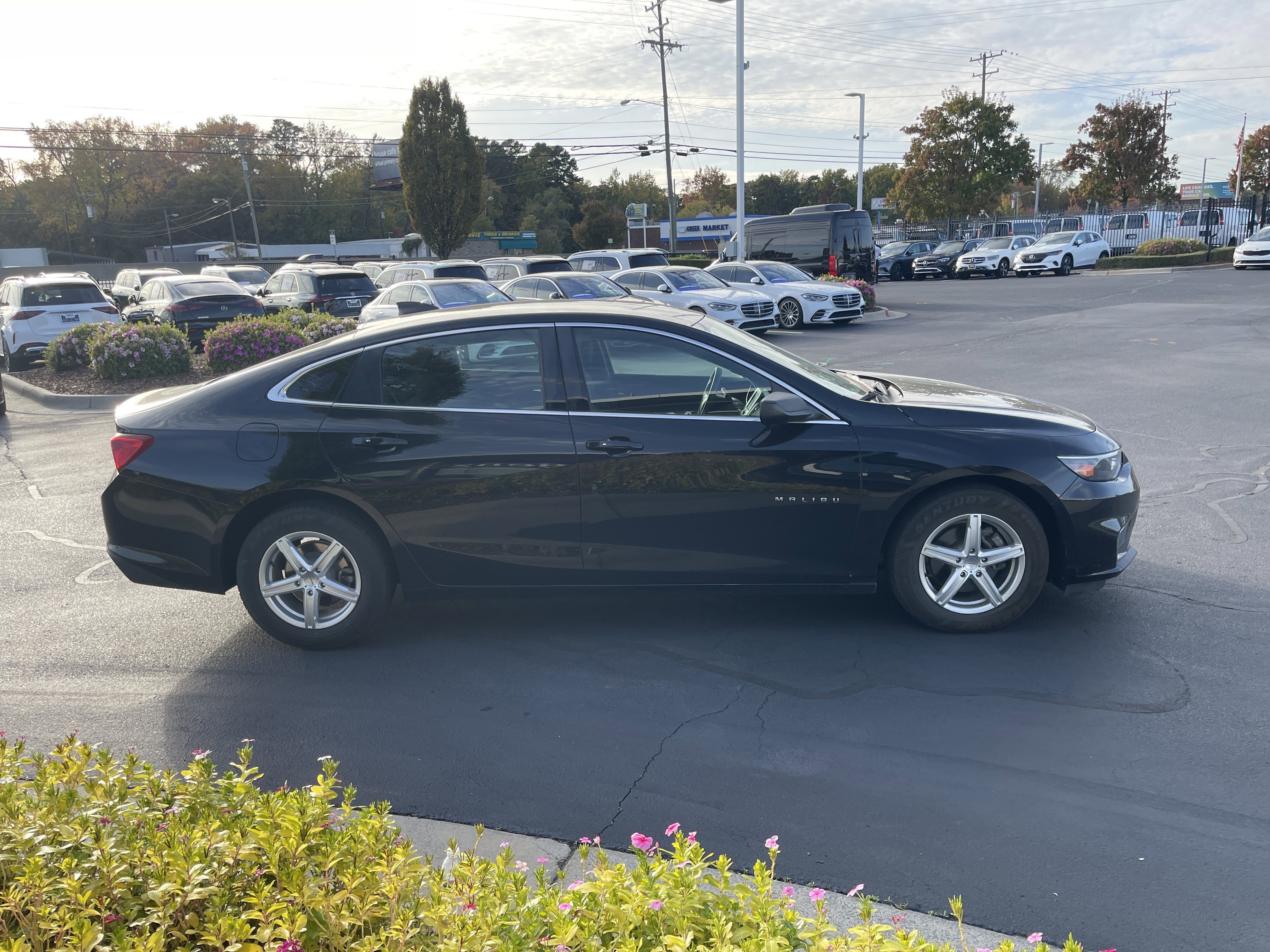 Used 2018 Chevrolet Malibu LS image 11