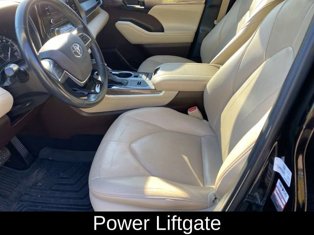 Used 2021 Toyota Highlander Limited FWD image 17