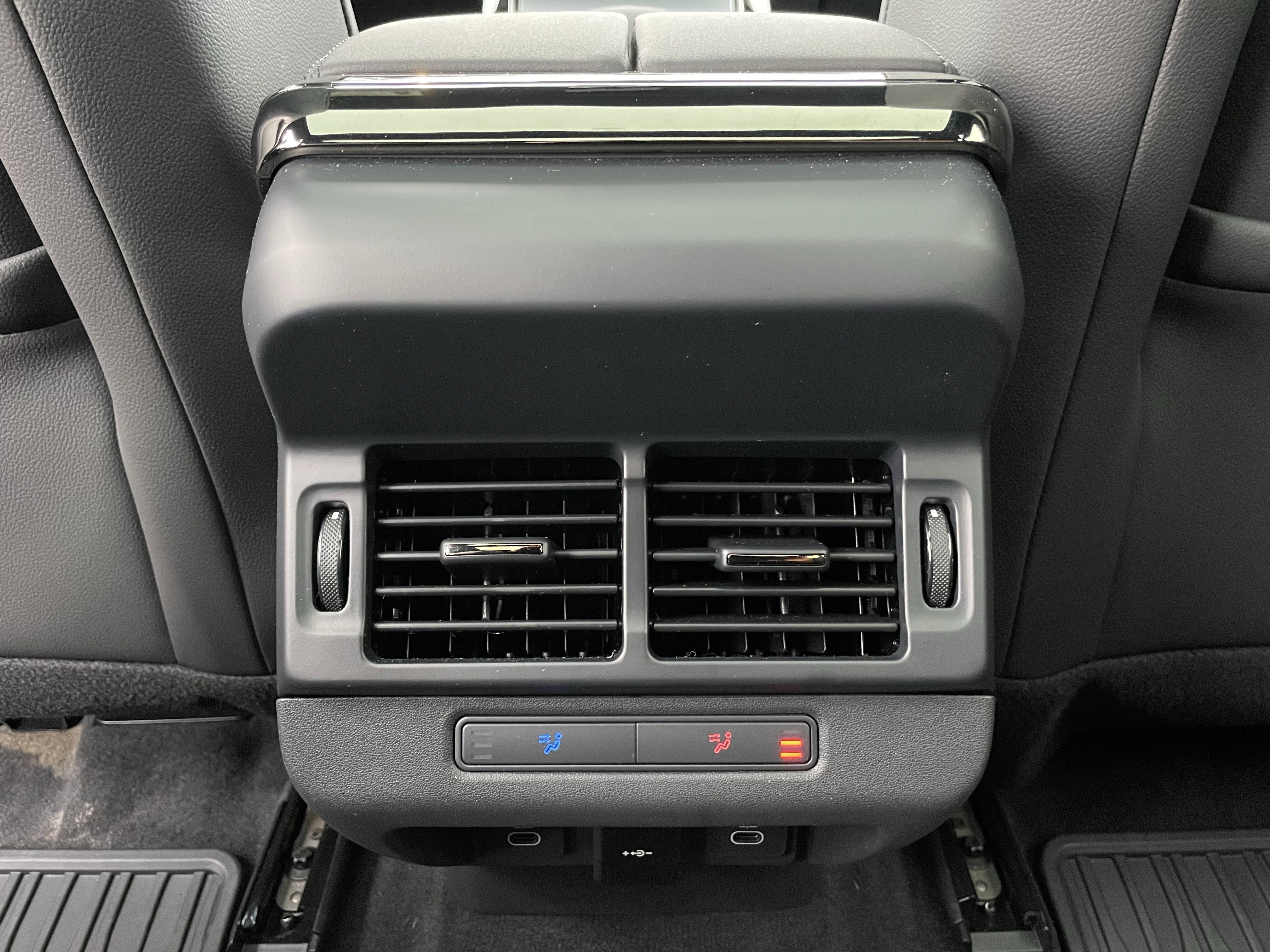 Certified 2024 Land Rover Range Rover Evoque S image 26