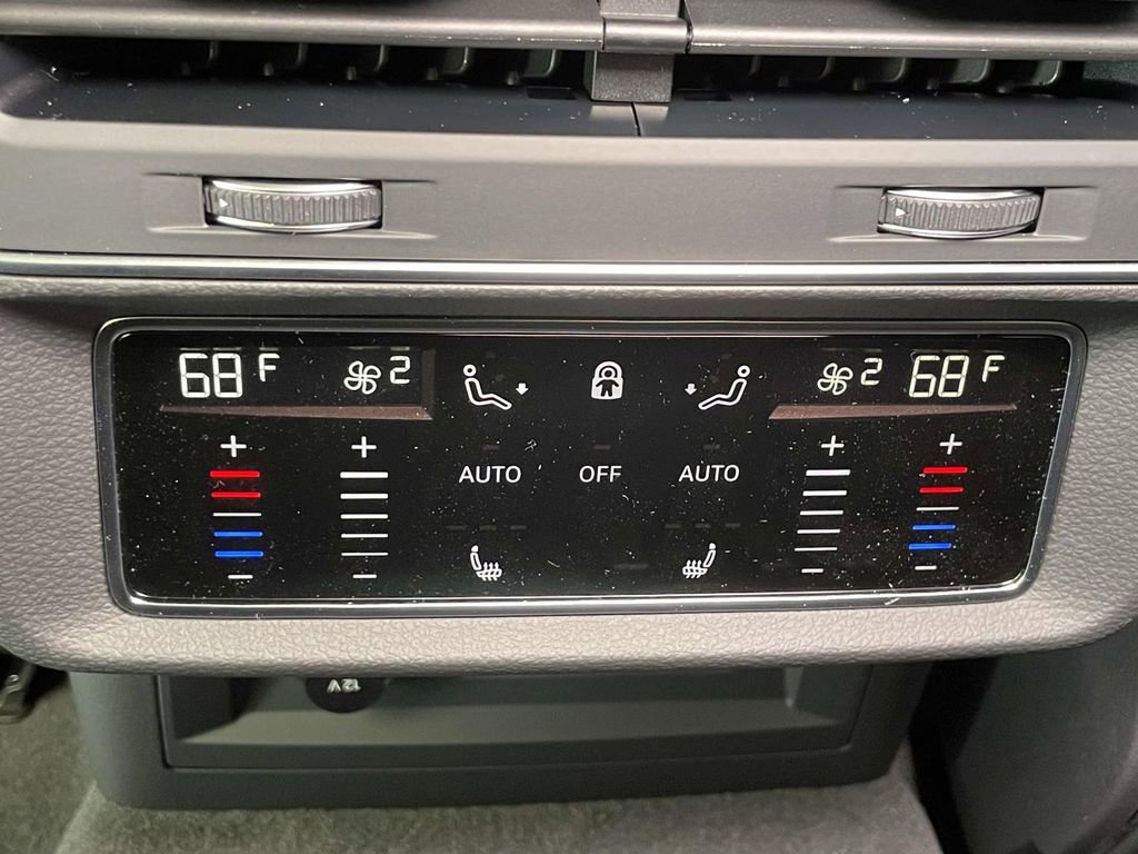 New 2026 Audi RS Q8 performance image 25