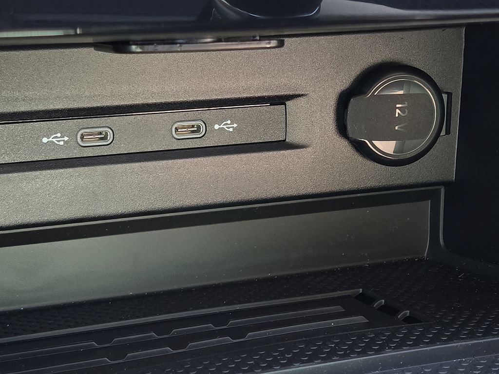 New 2026 Volkswagen Taos SE FWD image 20