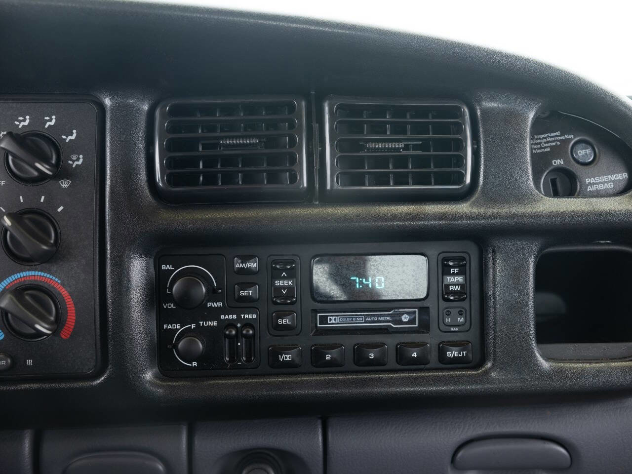 Used 2000 Dodge Ram 1500 Truck 2WD Quad Cab image 36