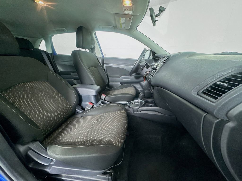 Used 2016 Mitsubishi Outlander Sport ES image 32