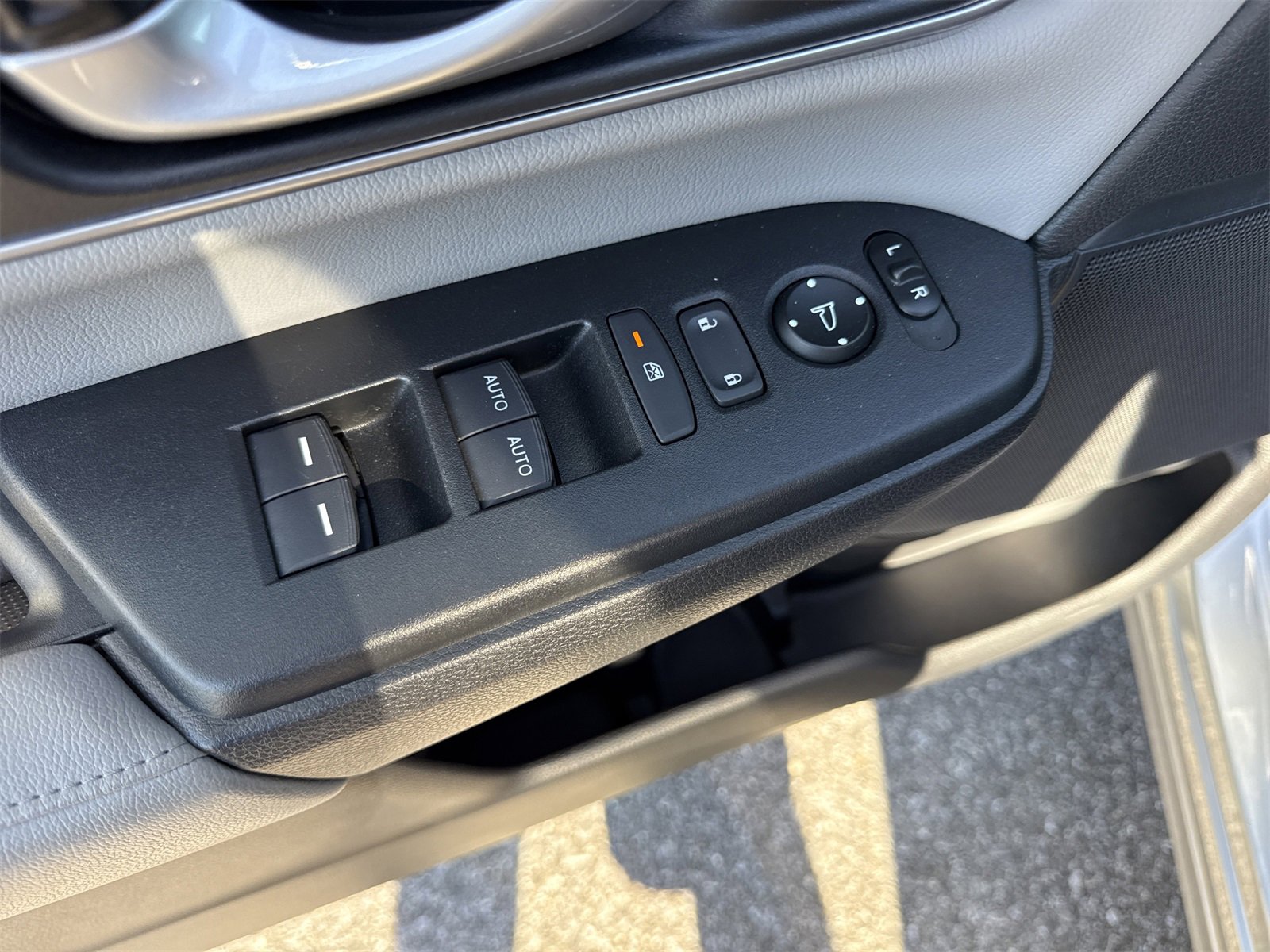 Used 2017 Honda CR-V EX-L image 34