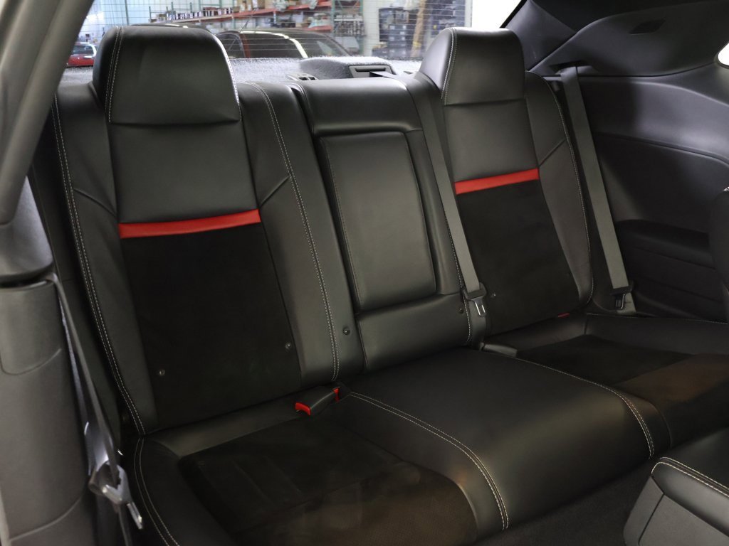 Used 2012 Dodge Challenger SRT8 image 31