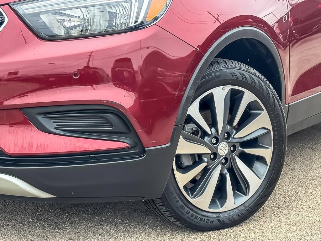 Used 2022 Buick Encore Preferred w/ Safety Package II AWD/4WD image 4