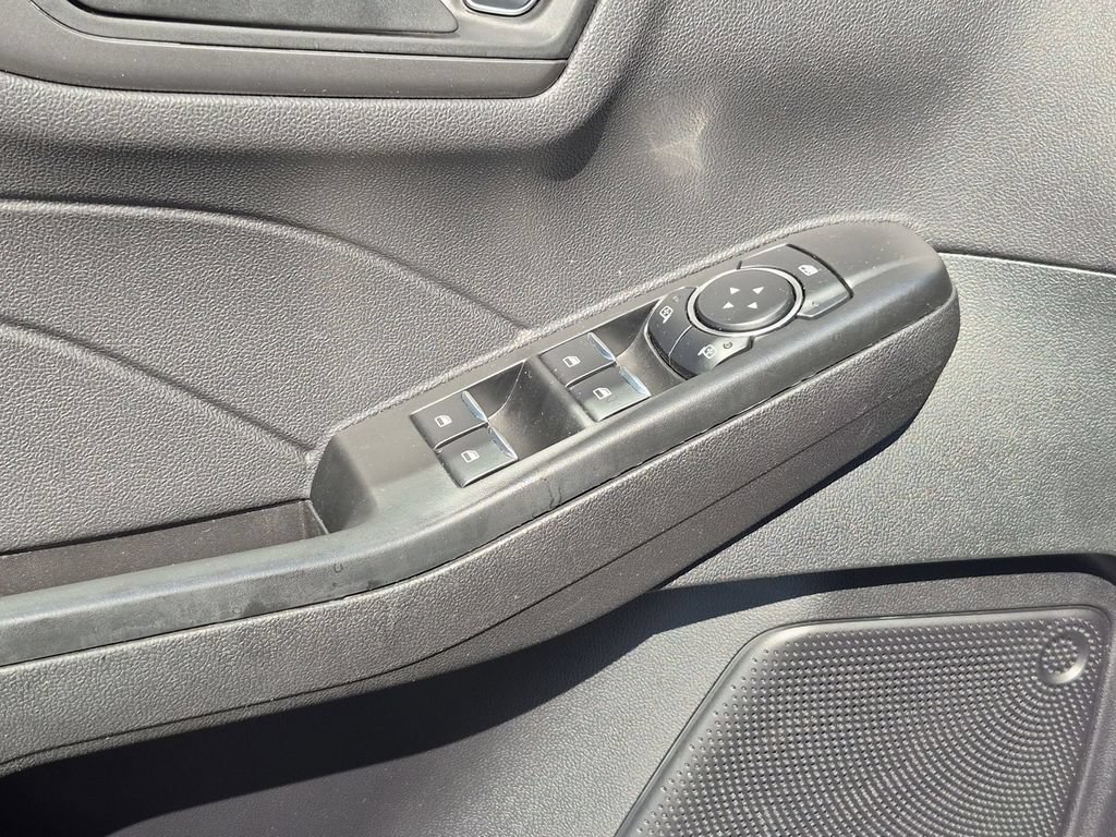 Used 2025 Ford Escape Active AWD/4WD image 13