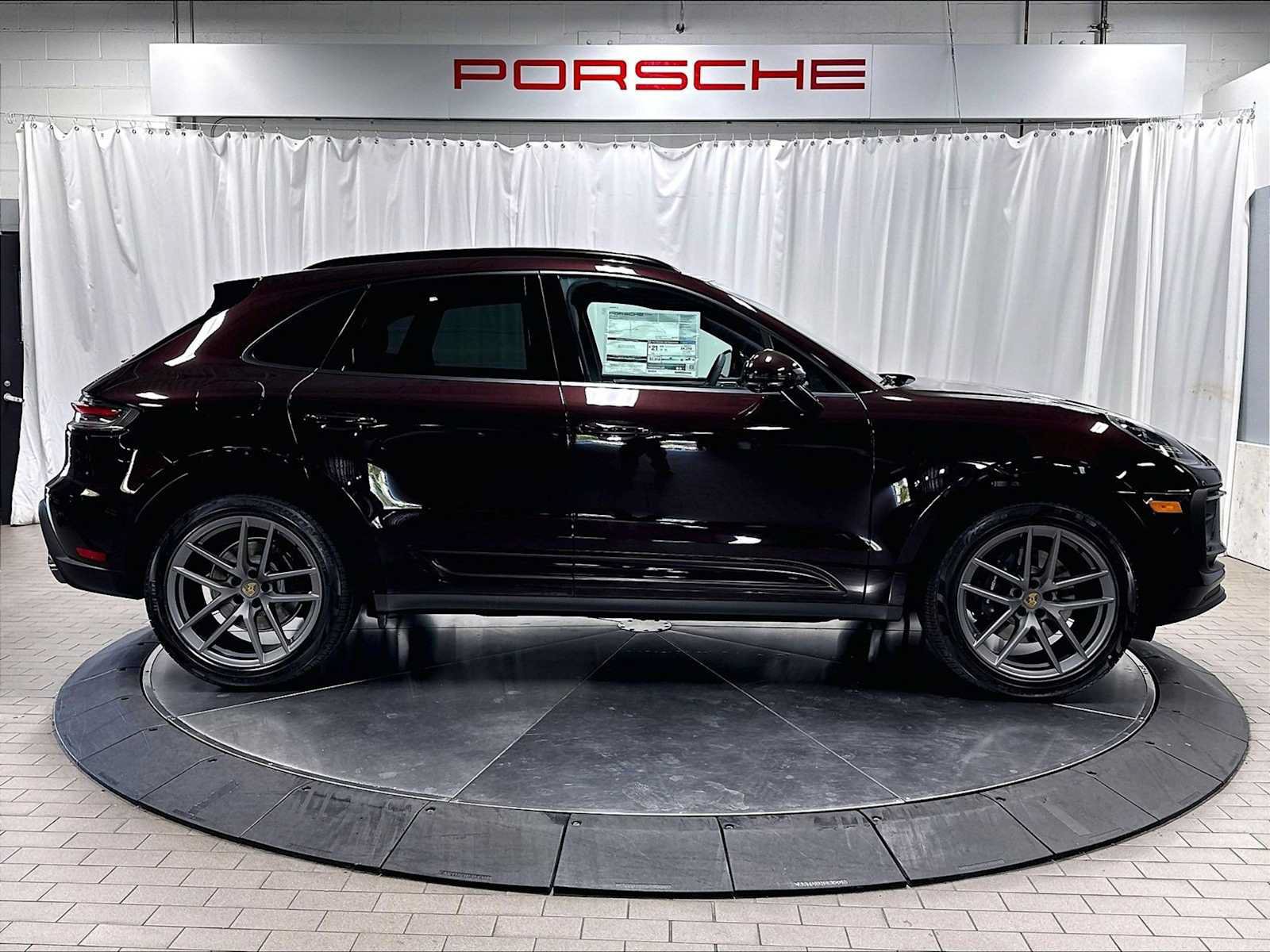 New 2026 Porsche Macan AWD/4WD image 8