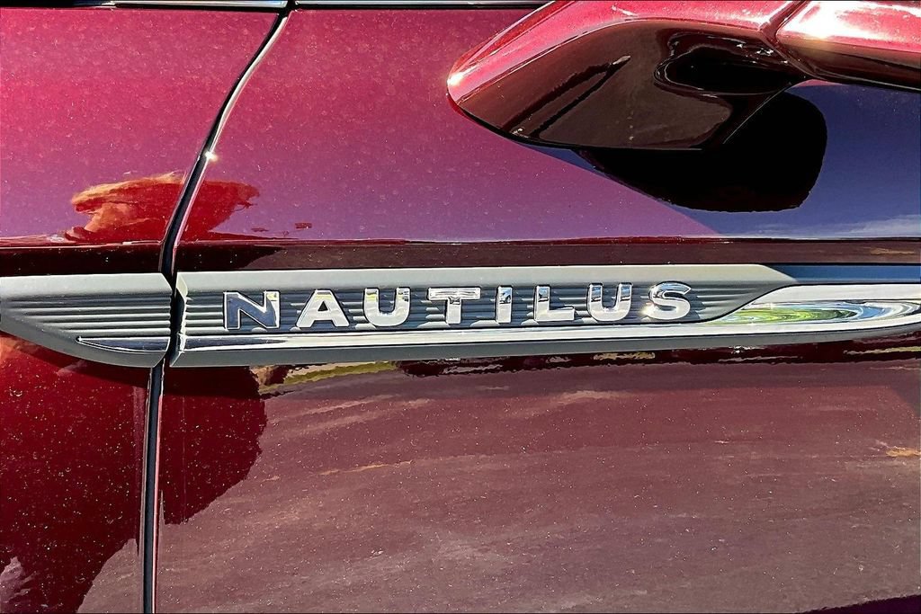 Used 2021 Lincoln Nautilus Reserve FWD image 26