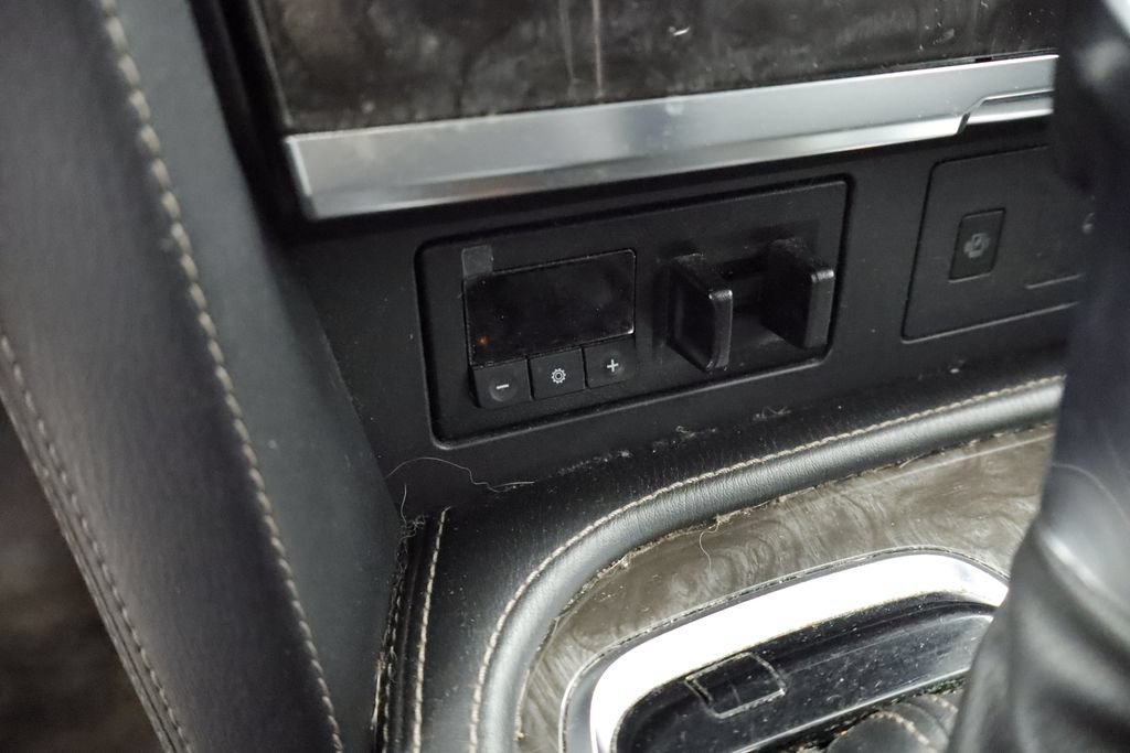 Used 2021 Nissan Armada Platinum w/ Captain's Chairs Package AWD/4WD image 29