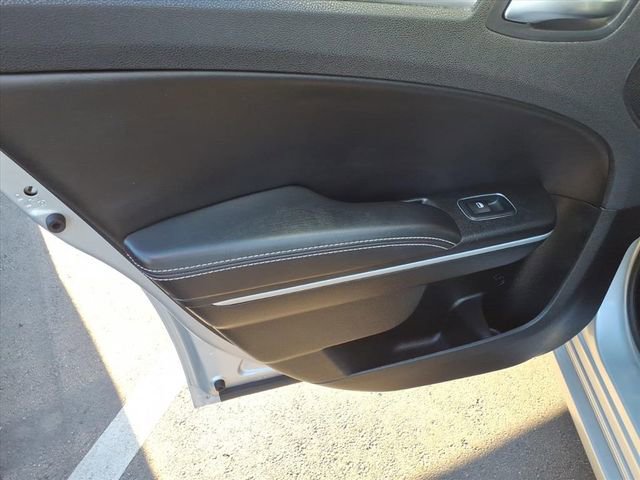 Used 2023 Chrysler 300 S image 11