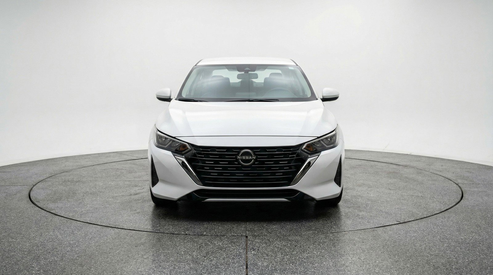 Used 2025 Nissan Sentra SV image 2