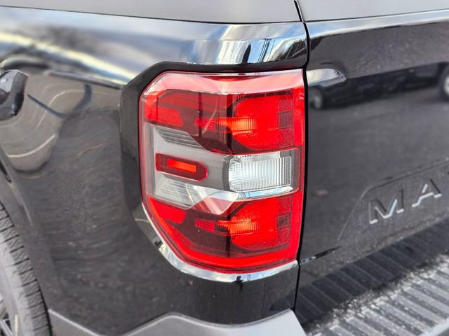 New 2025 Ford Maverick Lariat w/ Black Appearance Package image 9