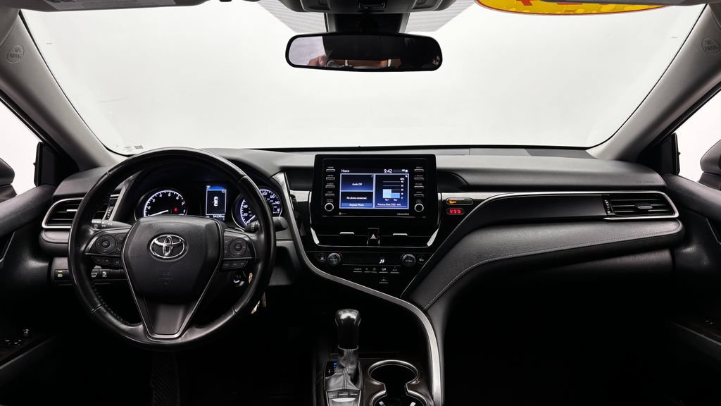 Used 2024 Toyota Camry SE FWD image 27