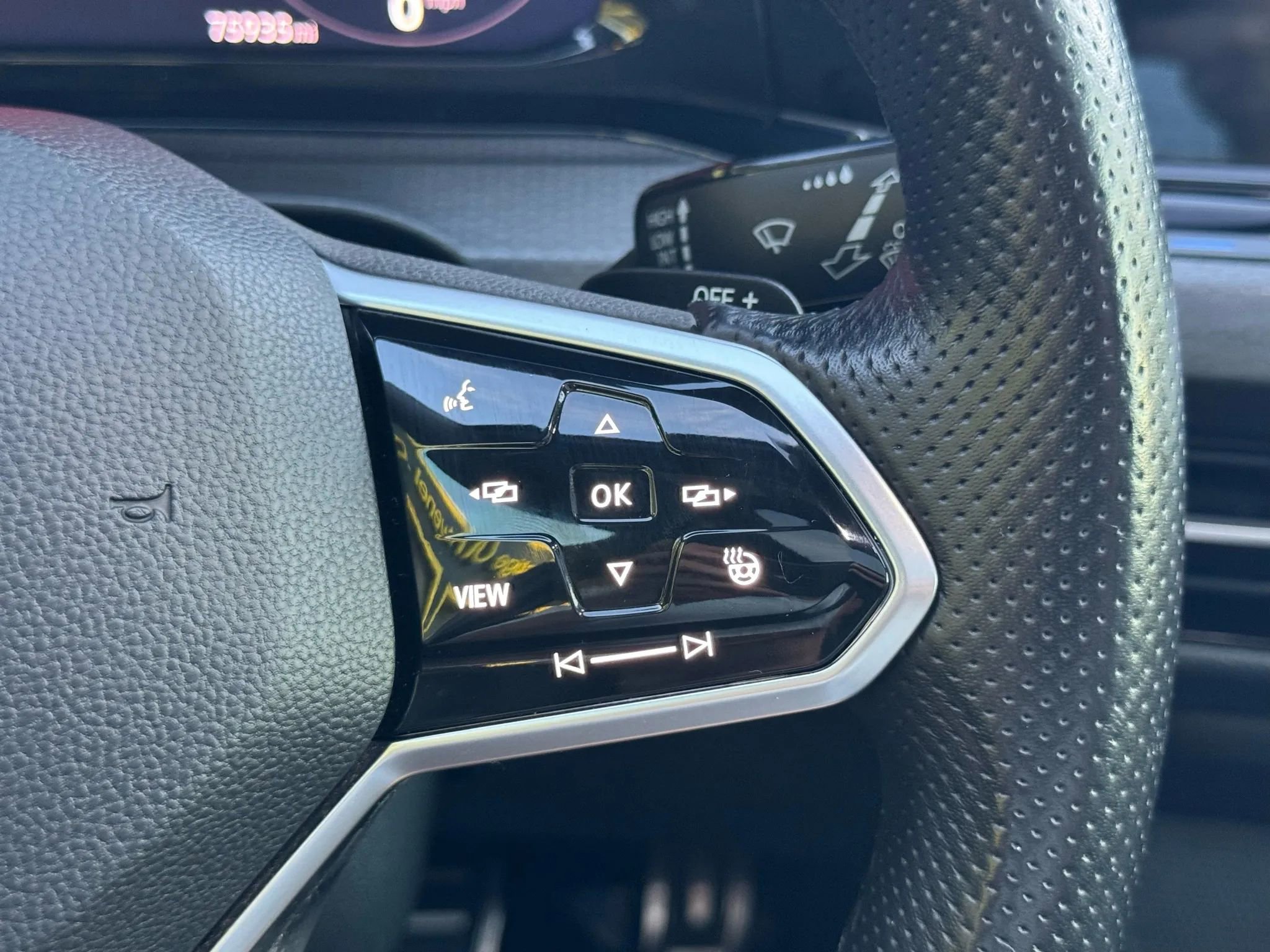 Used 2022 Volkswagen GTI SE image 13