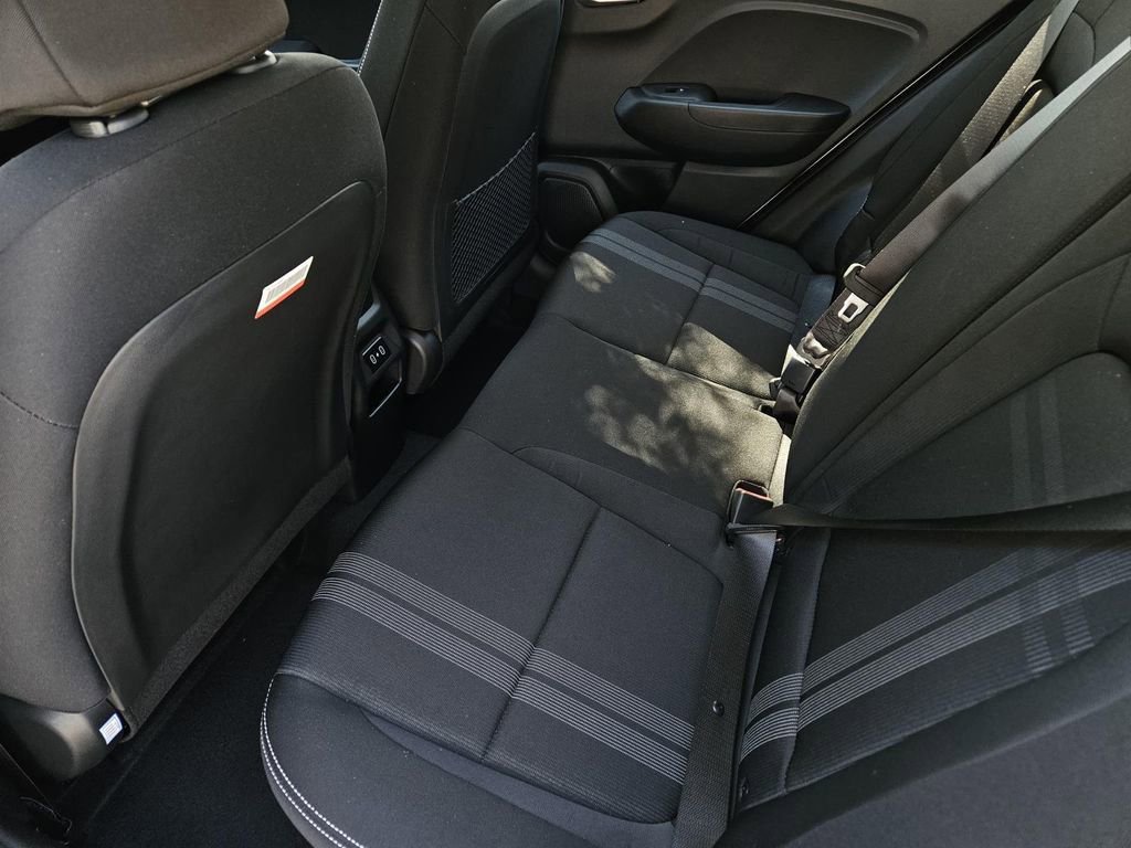 New 2025 Hyundai Venue SEL image 14