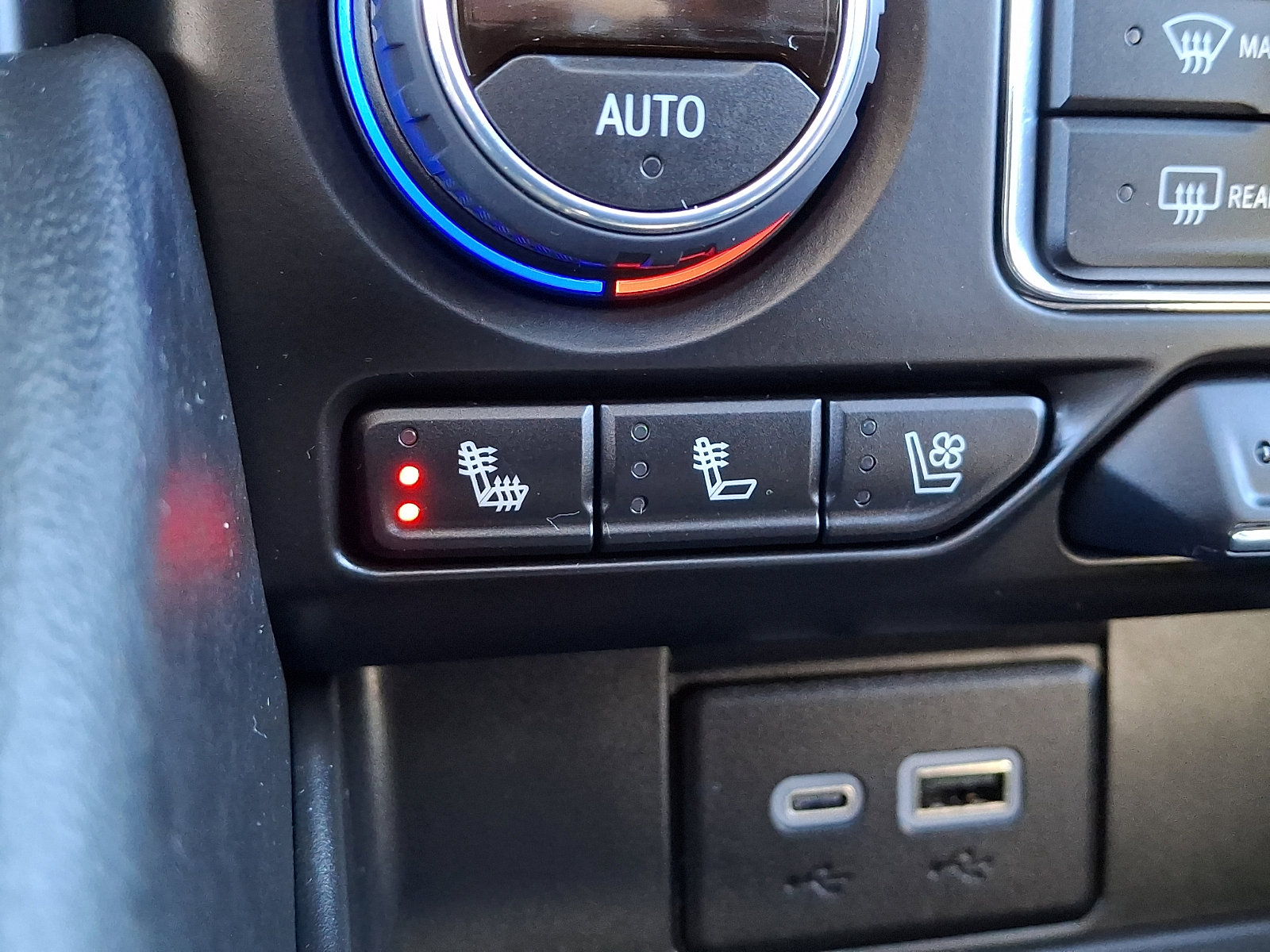 Certified 2024 Chevrolet Tahoe High Country image 26