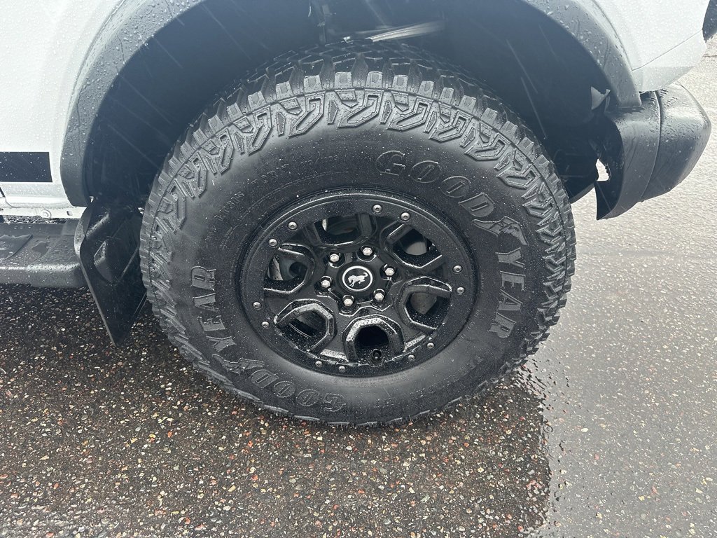 Used 2023 Ford Bronco Wildtrak image 9