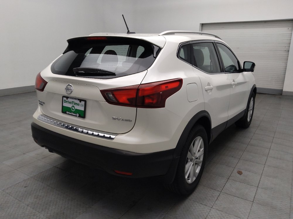 Used 2018 Nissan Rogue Sport SV w/ SV Technology Package image 9
