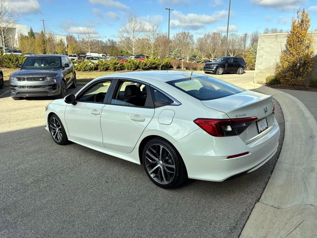 Used 2024 Honda Civic Touring image 5