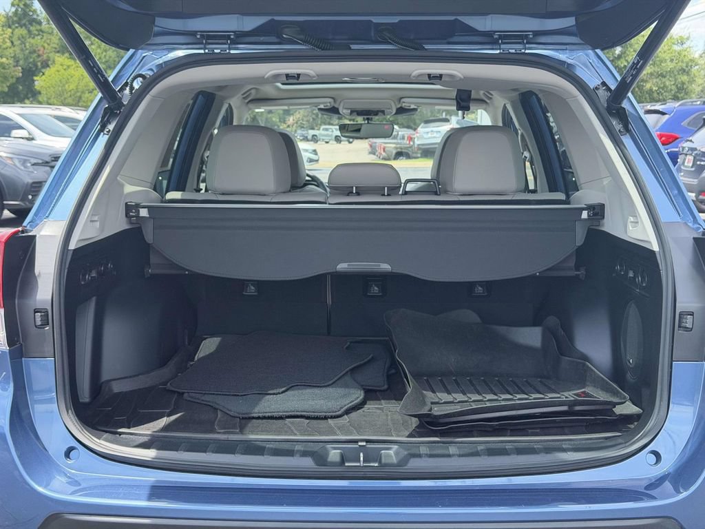 Certified 2022 Subaru Forester Limited AWD/4WD image 14