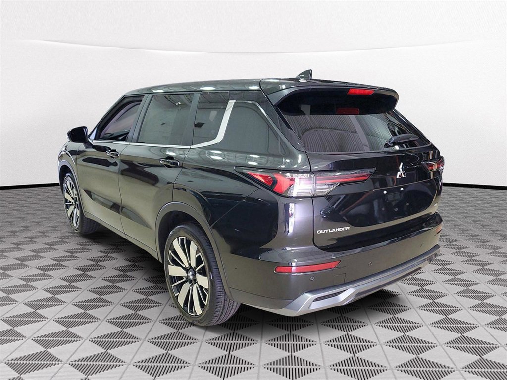 New 2025 Mitsubishi Outlander SE image 5