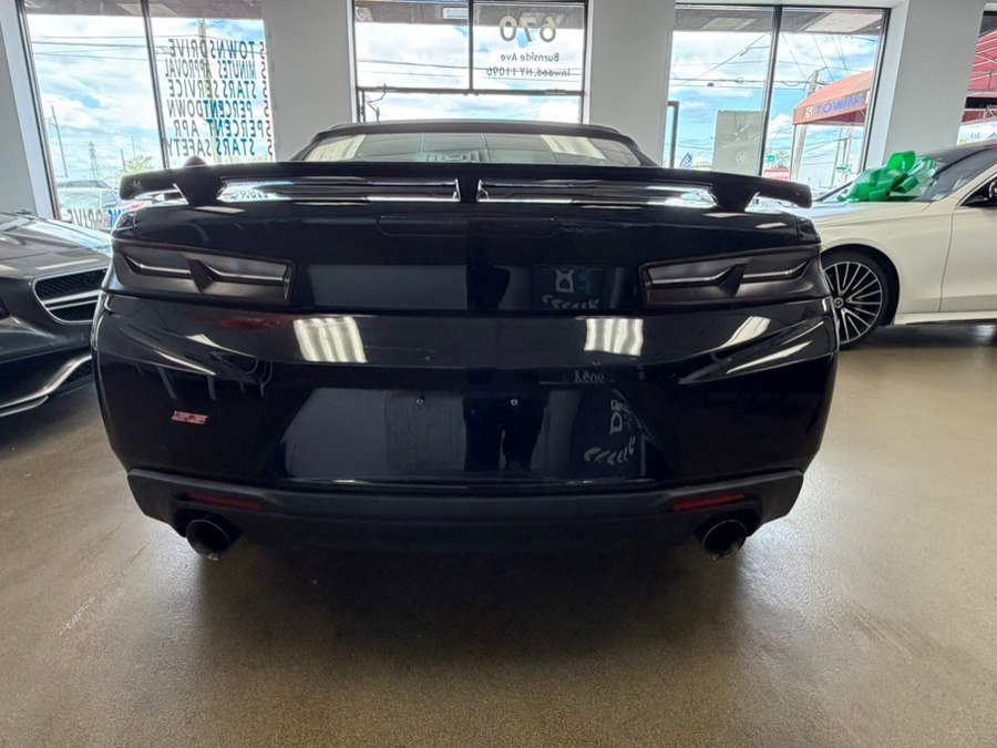 Used 2017 Chevrolet Camaro SS RWD image 13