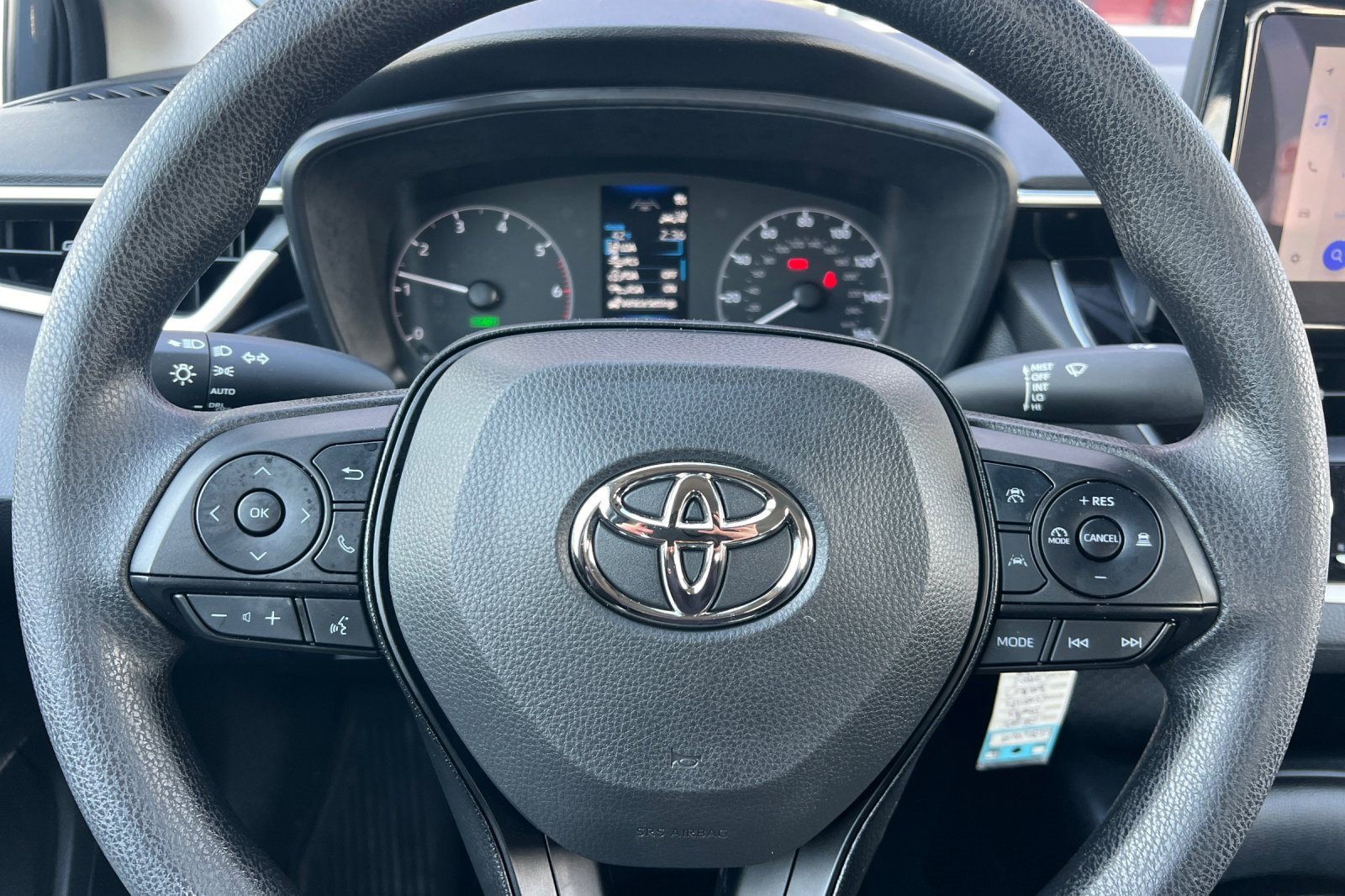 Certified 2025 Toyota Corolla LE image 18