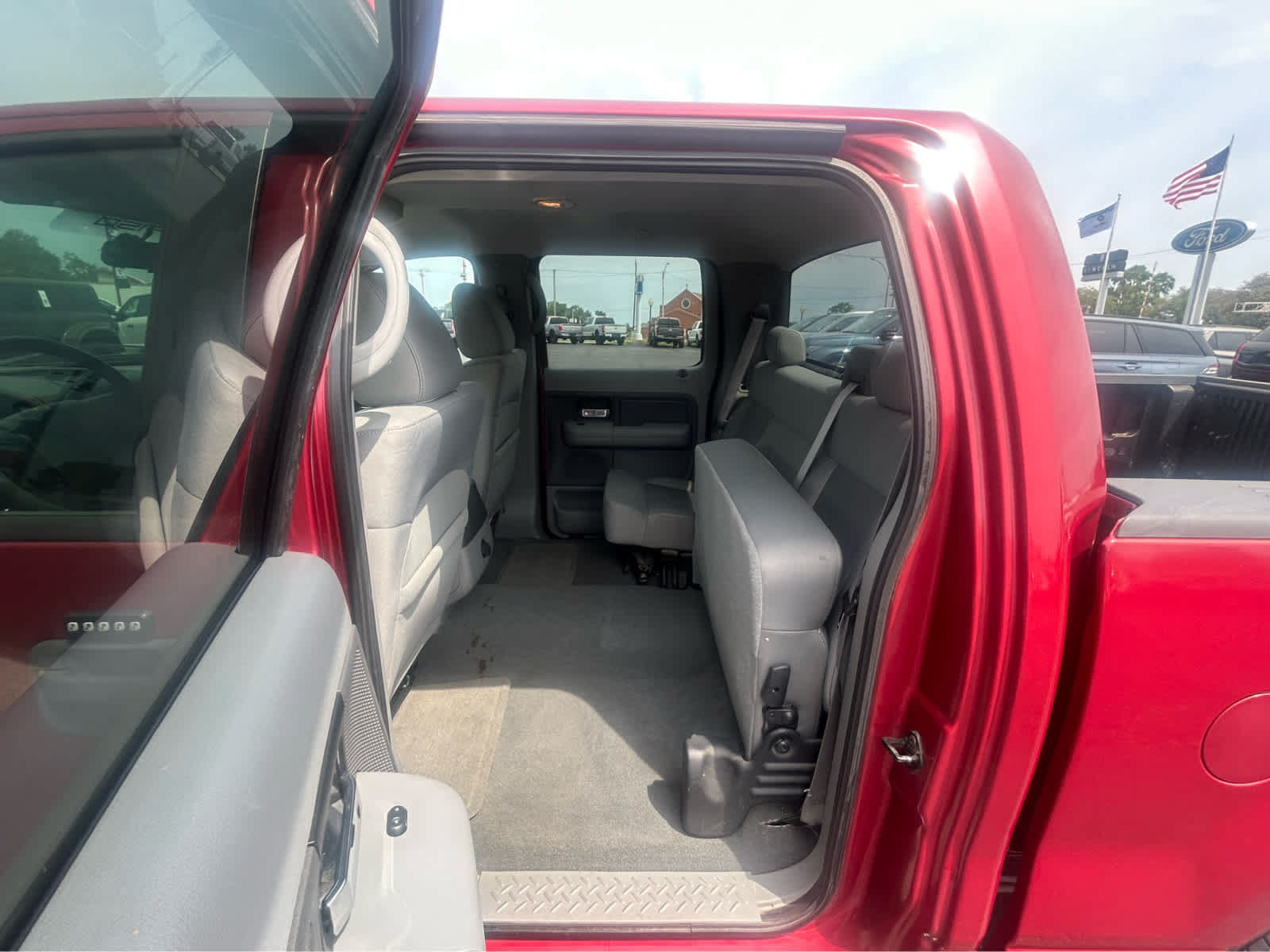 Used 2007 Ford F150 XLT RWD image 8