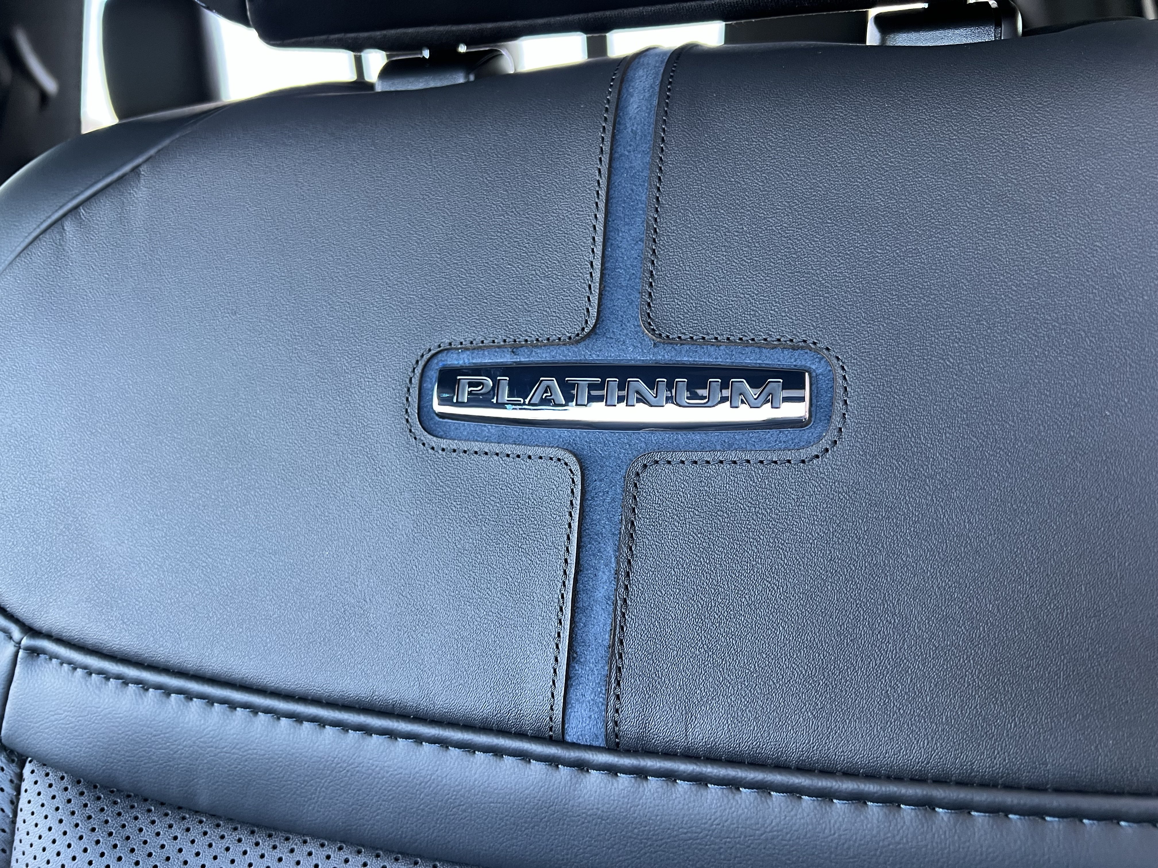 New 2026 Ford F350 Platinum w/ FX4 Off-Road Package AWD/4WD image 17