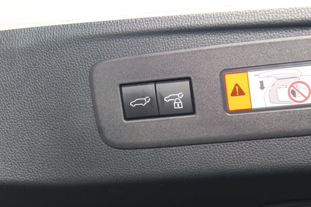 Used 2025 Toyota Land Cruiser w/ Premium Package image 13