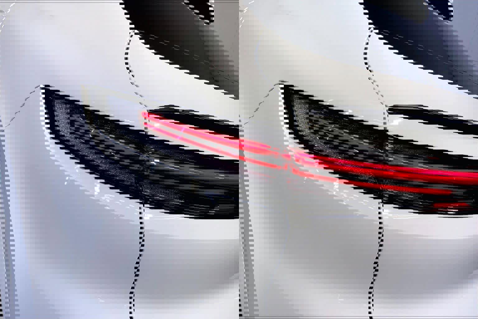 Used 2024 Porsche Cayenne Coupe image 30