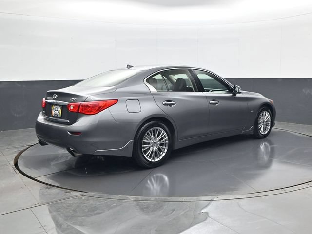 Used 2017 INFINITI Q50 Signature Edition w/ All Weather Package (L93) AWD/4WD image 5