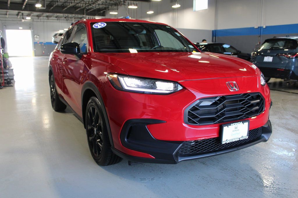 Certified 2025 Honda HR-V Sport image 4