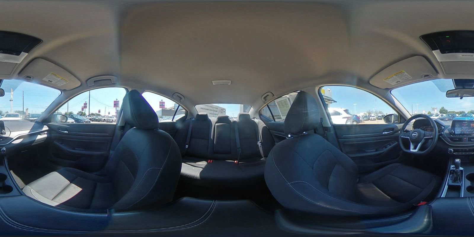 Used 2025 Nissan Altima 2.5 SV FWD image 42