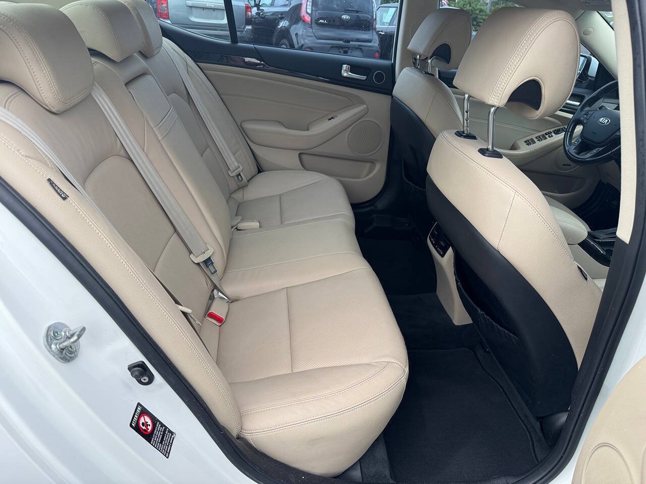 Used 2014 Kia Cadenza Premium FWD image 16