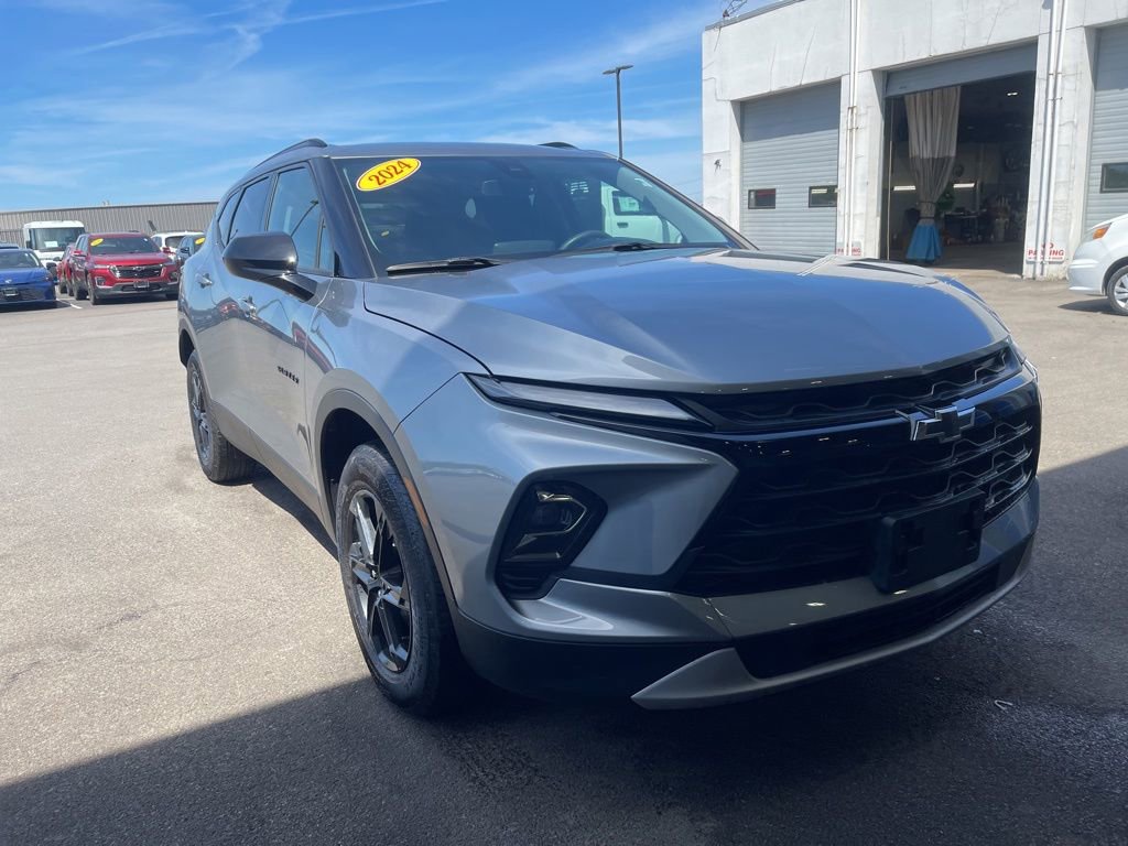 Used 2024 Chevrolet Blazer LT w/ Convenience Package AWD/4WD image 1