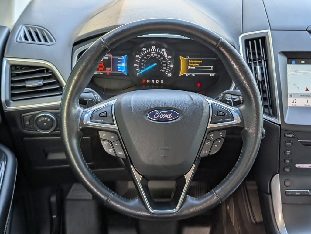 Used 2017 Ford Edge Titanium w/ Technology Package image 21