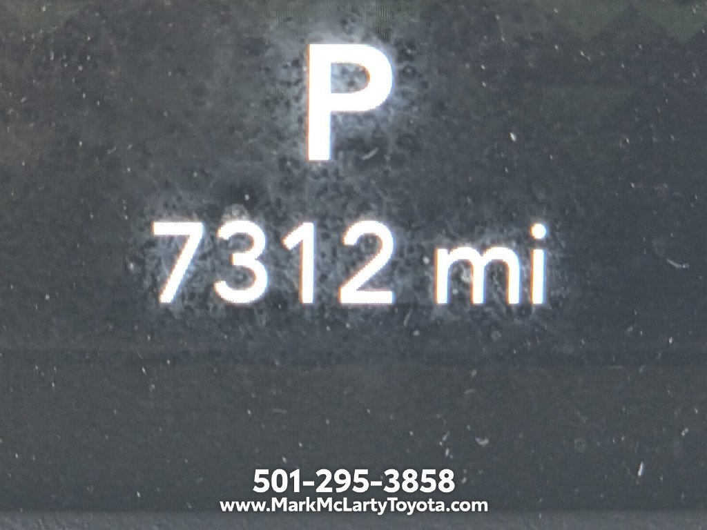Used 2025 Jeep Wrangler Unlimited Sahara AWD/4WD image 25