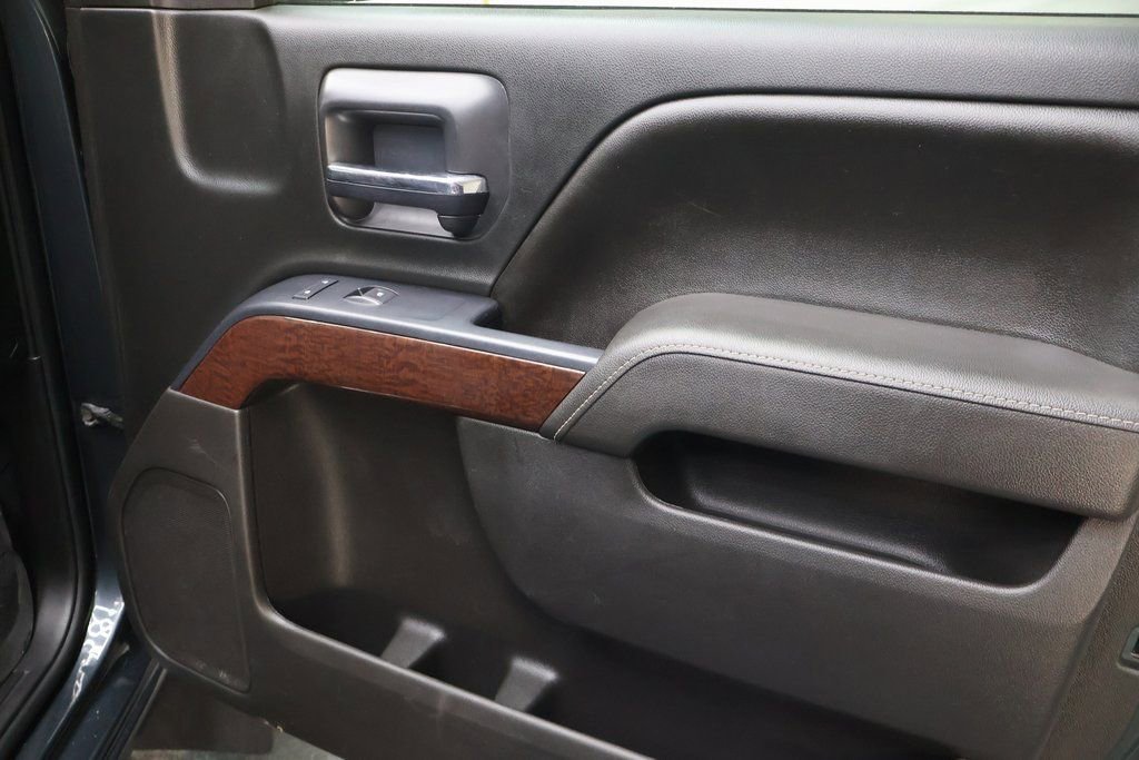 Used 2017 GMC Sierra 1500 SLE w/ SLE Value Package image 11