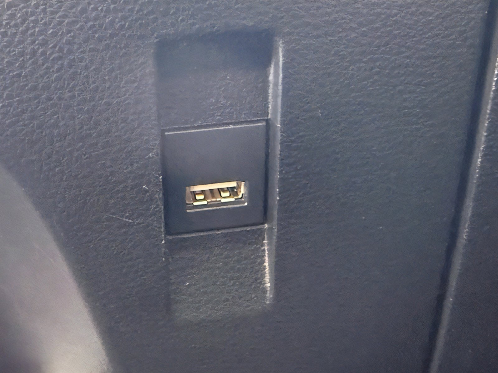 Used 2021 Toyota Corolla LE w/ Carpet Mat Package (TMS) image 27