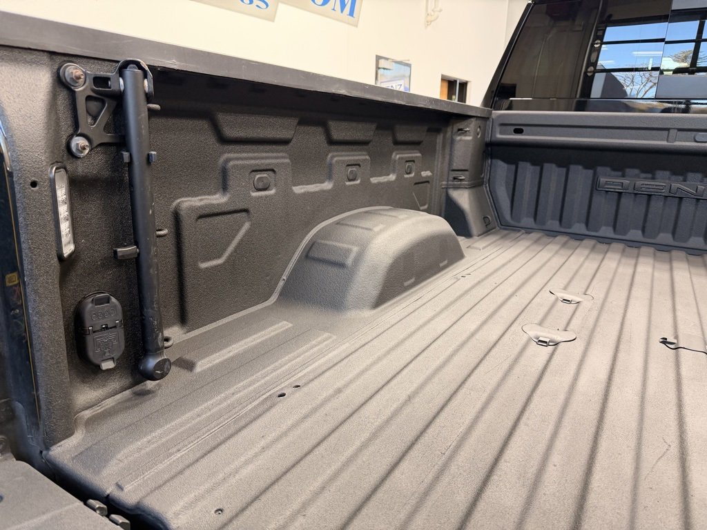 Used 2023 GMC Sierra 2500 Denali image 10