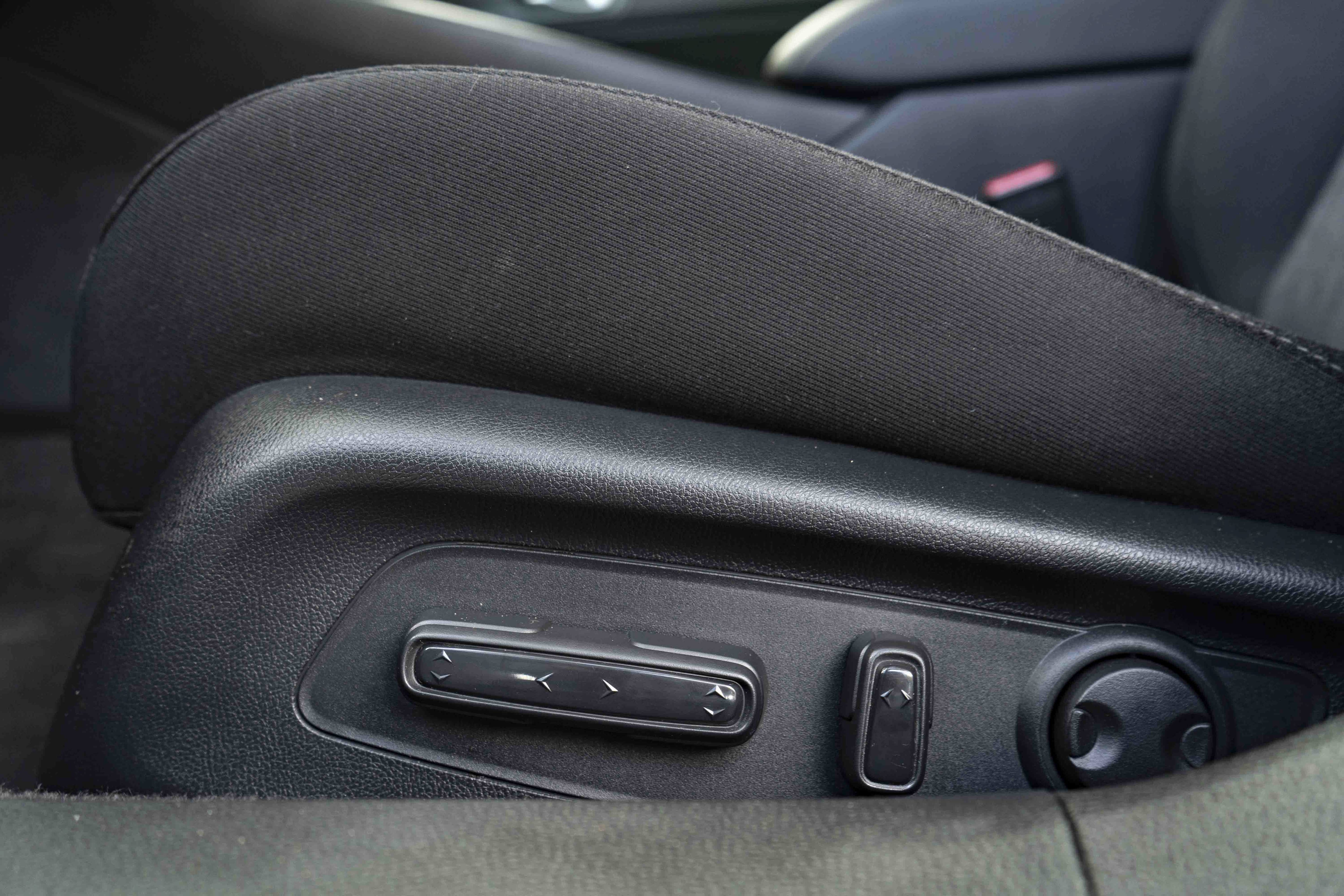 Certified 2024 Honda Accord EX image 39