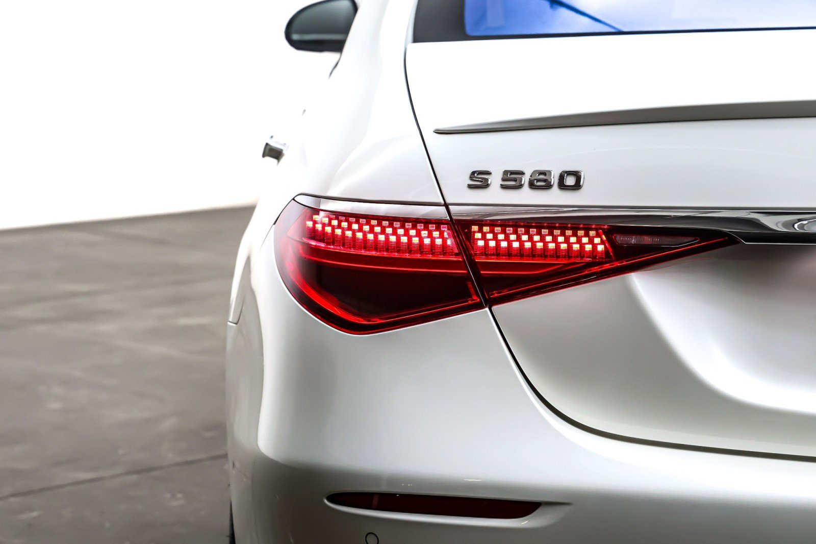 Certified 2022 Mercedes-Benz S 580 4MATIC Sedan image 17