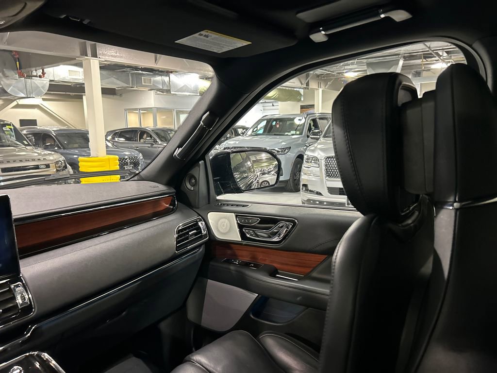 Certified 2023 Lincoln Navigator Reserve image 27