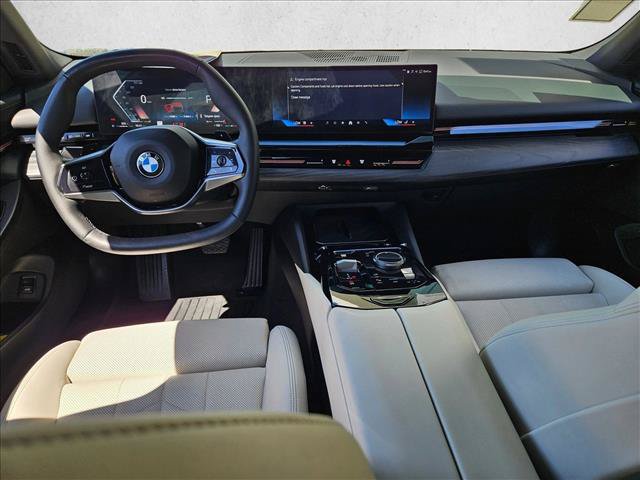 Used 2024 BMW 530i w/ Convenience Package RWD image 16